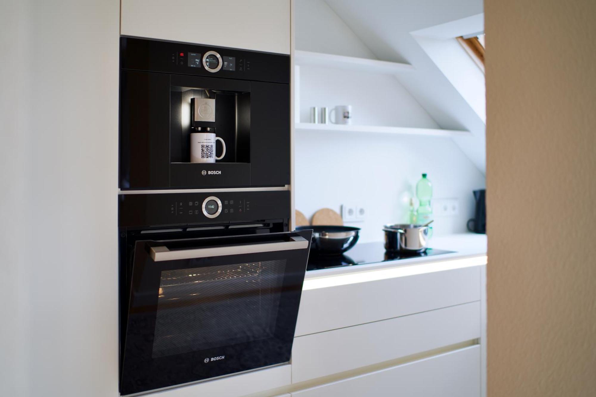 Edler Wohnraum Noble Stadtoase Mit Boxspringbett, Kaffeevollautomat & Parkplatz ซวิคเคา ภายนอก รูปภาพ