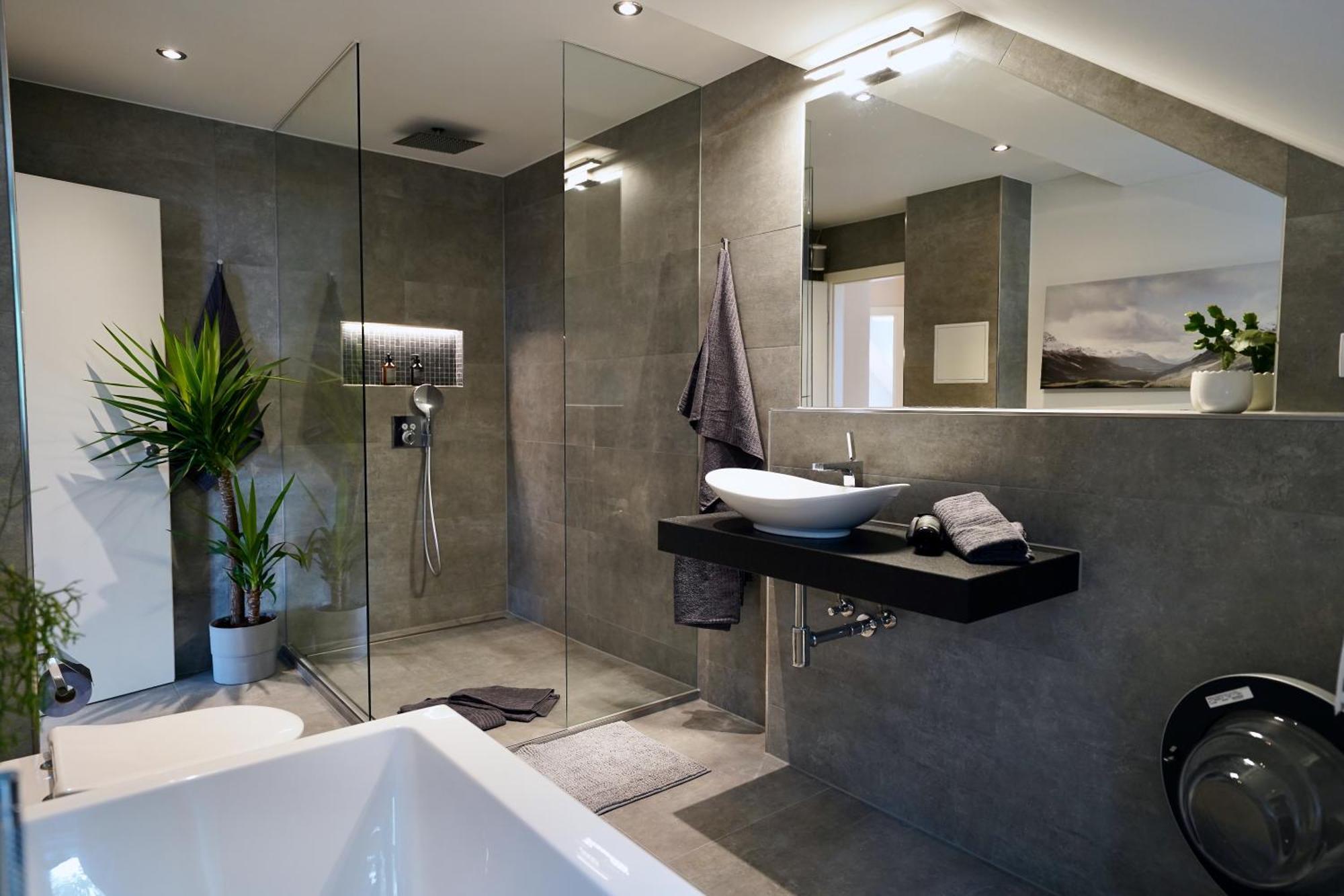 Edler Wohnraum Noble Stadtoase Mit Boxspringbett, Kaffeevollautomat & Parkplatz ซวิคเคา ภายนอก รูปภาพ
